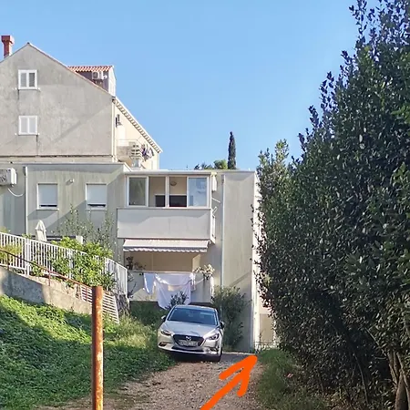 Verica House *