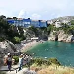 Verica House