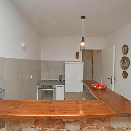 Apartment Verica House *